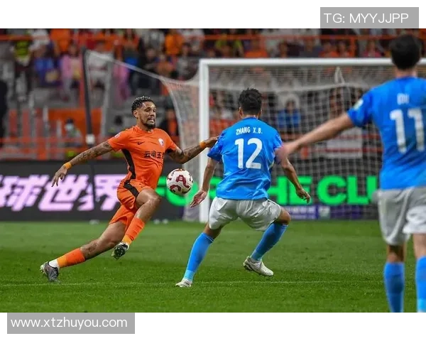 赛后分析:杭州足球队与深圳足球队在比赛中速度对比的深度剖析 赛后分析:杭州足球队与深圳足球队在比赛中速度对比的深度剖析