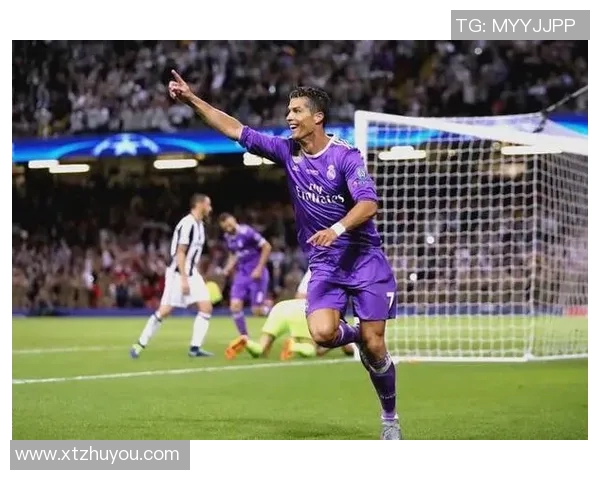 足球明星们在赛场上的激情瞬间与感人故事的完美结合