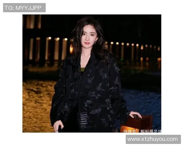 足球明星杨幂的成长历程与辉煌成就全解析